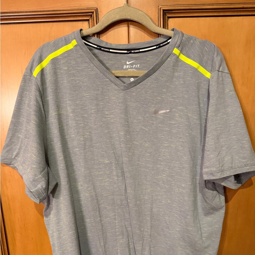 Nike Men's Gray and Yellow Dri-FIT Tee
